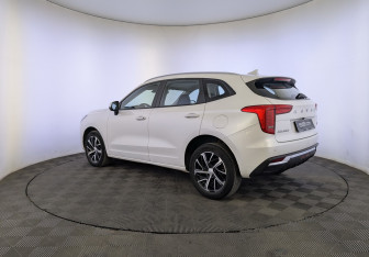 Подержанный автомобиль Haval Jolion 2022 года (7 фото)