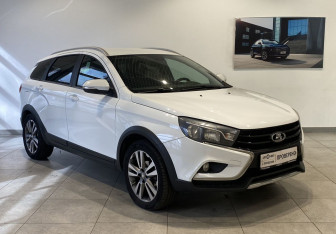 Подержанный автомобиль LADA (ВАЗ) Vesta Wagon 2020 года (3 фото)