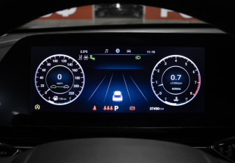 Подержанный автомобиль Omoda C5 2023 года (13 фото)