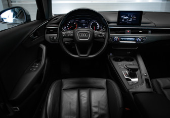 Подержанный автомобиль Audi A4 Sedan 2019 года (9 фото)