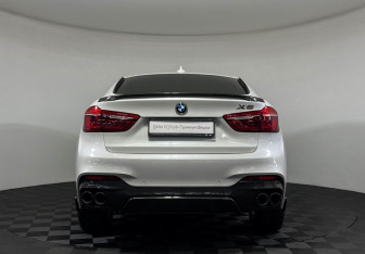 Подержанный автомобиль BMW X6 2019 года (4 фото)