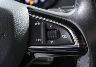 Подержанный автомобиль Skoda Octavia Wagon 2018 года (12 фото)