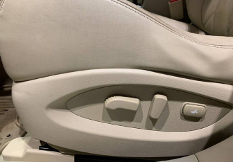 Подержанный автомобиль Infiniti FX 2011 года (20 фото)