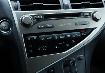Подержанный автомобиль Lexus RX 2014 года (16 фото)