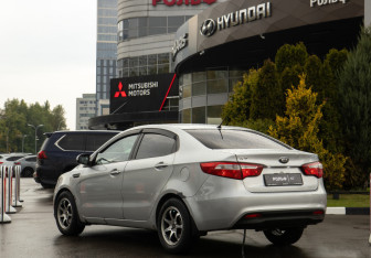 Подержанный автомобиль Kia Rio Sedan 2013 года (5 фото)