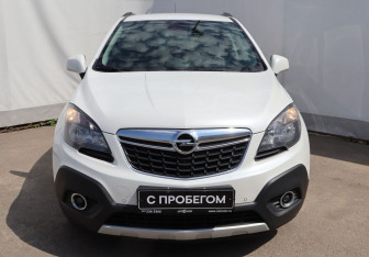 Подержанный автомобиль Opel Mokka 2015 года (2 фото)