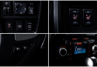 Подержанный автомобиль Nissan Juke 2011 года (17 фото)