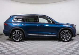 Подержанный автомобиль Geely Monjaro 2023 года (4 фото)