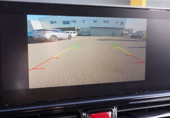 Подержанный автомобиль Москвич 3 2023 года (13 фото)