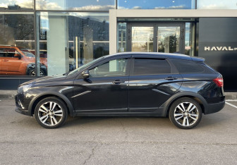 Подержанный автомобиль LADA (ВАЗ) Vesta Wagon 2019 года (8 фото)