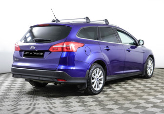 Подержанный автомобиль Ford Focus Wagon 2017 года (3 фото)