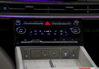 Подержанный автомобиль Hyundai Santa Fe 2024 года (14 фото)