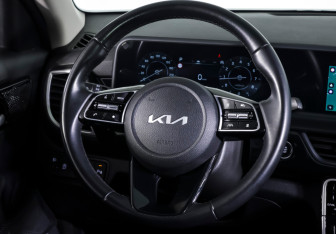 Подержанный автомобиль Kia Seltos 2024 года (13 фото)