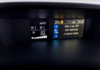 Подержанный автомобиль Subaru Forester Suv 2015 года (30 фото)