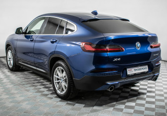 Подержанный автомобиль BMW X4 2019 года (7 фото)