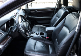 Подержанный автомобиль Subaru Outback Wagon 2017 года (15 фото)