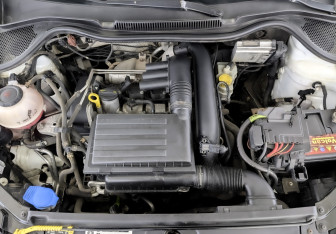 Подержанный автомобиль Volkswagen Polo Sedan 2018 года (9 фото)