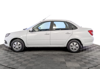 Подержанный автомобиль LADA (ВАЗ) Granta Sedan 2022 года (8 фото)