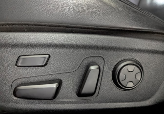 Подержанный автомобиль Kia Stinger 2018 года (30 фото)