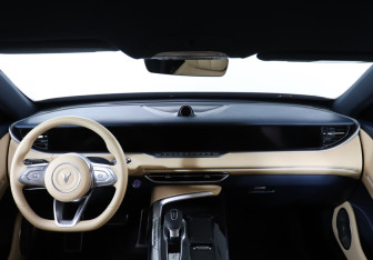 Подержанный автомобиль Voyah Free 2023 года (12 фото)