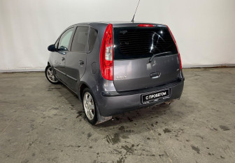 Подержанный автомобиль Mitsubishi Colt Hatchback 2006 года (4 фото)