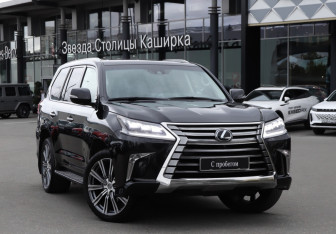 Подержанный автомобиль Lexus LX 2016 года (27 фото)