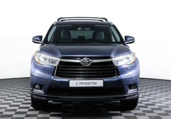 Подержанный автомобиль Toyota Highlander 2014 года (2 фото)