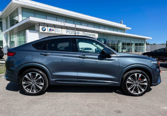 Подержанный автомобиль Geely Tugella 2020 года (4 фото)