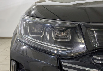 Подержанный автомобиль Changan CS95 2024 года (14 фото)