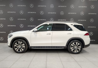 Подержанный автомобиль Mercedes-Benz GLE 2025 года (8 фото)