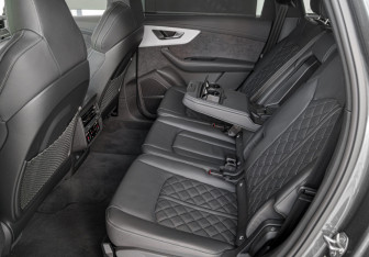 Новый Audi SQ7 2025 (36 фото)