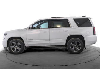 Подержанный автомобиль Chevrolet Tahoe 2015 года (8 фото)