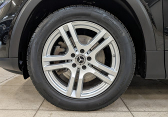 Подержанный автомобиль Mercedes-Benz GLB 2021 года (12 фото)