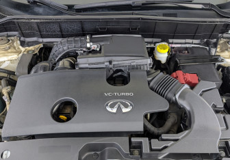 Подержанный автомобиль Infiniti QX50 2021 года (9 фото)