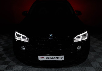Подержанный автомобиль BMW X5 M 2015 года (17 фото)