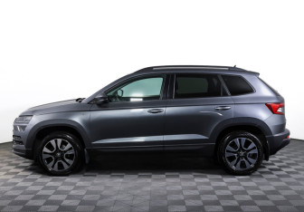 Подержанный автомобиль Skoda Karoq 2021 года (8 фото)
