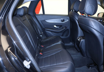 Подержанный автомобиль Mercedes-Benz GLC Coupe 2015 года (18 фото)