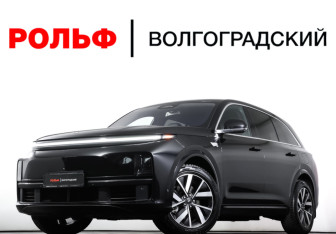 Подержанный автомобиль LiXiang L7 2024 года (33 фото)