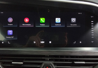 Подержанный автомобиль Geely Tugella 2023 года (14 фото)