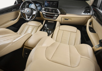 Подержанный автомобиль BMW X4 2019 года (21 фото)