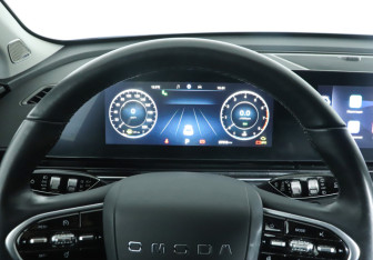 Подержанный автомобиль Omoda C5 2023 года (11 фото)