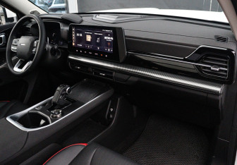 Подержанный автомобиль Haval H3 2024 года (9 фото)