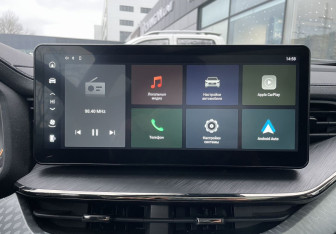 Подержанный автомобиль Haval F7 2024 года (15 фото)