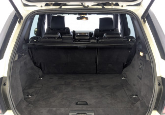 Подержанный автомобиль Land Rover Range Rover Sport 2013 года (10 фото)