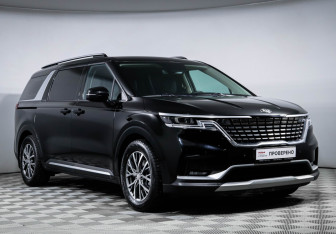 Подержанный автомобиль Kia Carnival 2021 года (3 фото)