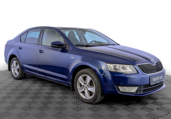 Подержанный автомобиль Skoda Octavia Liftback 2015 года (3 фото)