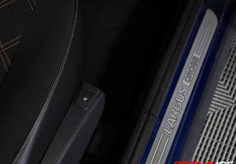 Подержанный автомобиль LADA (ВАЗ) Largus Wagon 2018 года (16 фото)