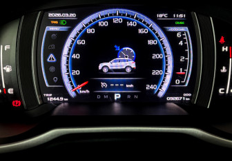 Подержанный автомобиль Geely Atlas 2019 года (15 фото)