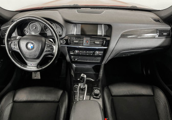 Подержанный автомобиль BMW X4 2015 года (12 фото)