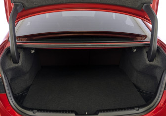 Подержанный автомобиль Mazda 6 Sedan 2018 года (10 фото)